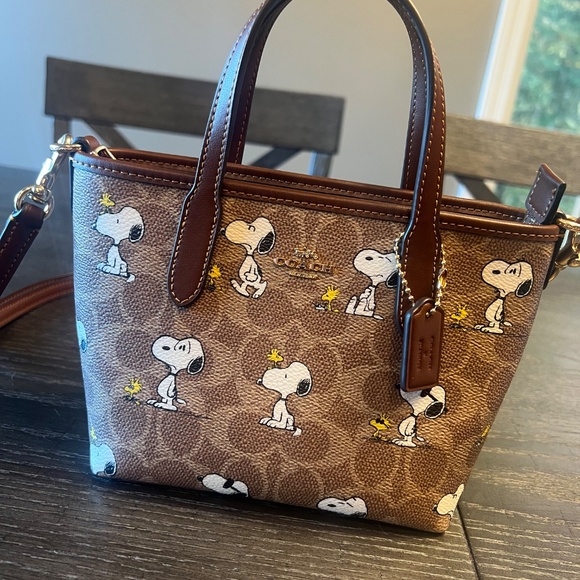 Coach X Peanuts City Mini Tote Bag In Signature Canvas With Snoopy Print - Picture 1 of 11